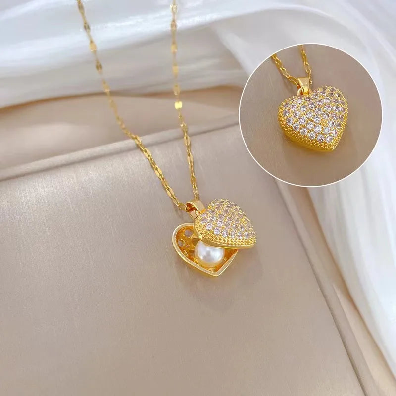Pear of love necklace 🤍