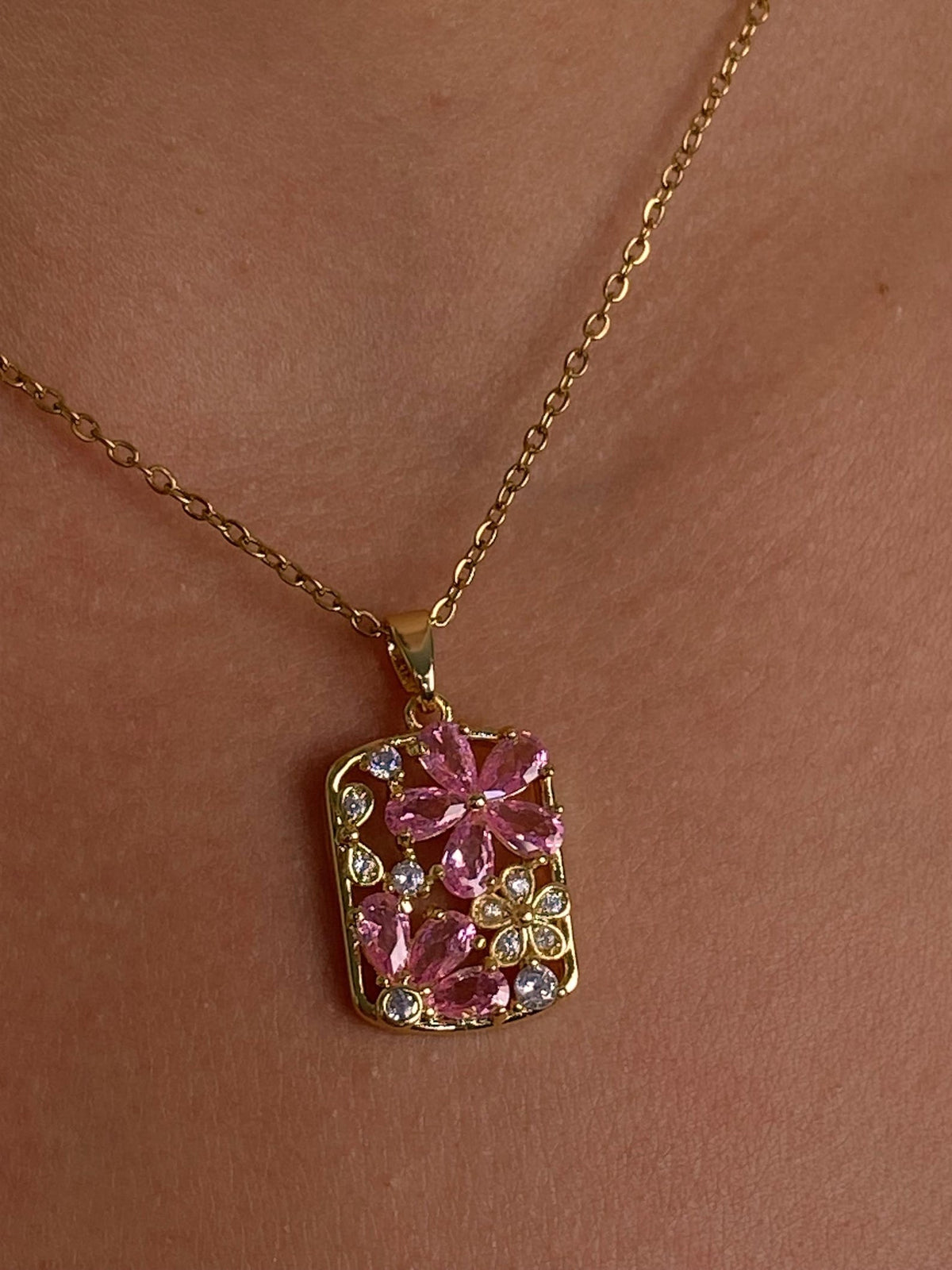 Collar Flowers 🌸