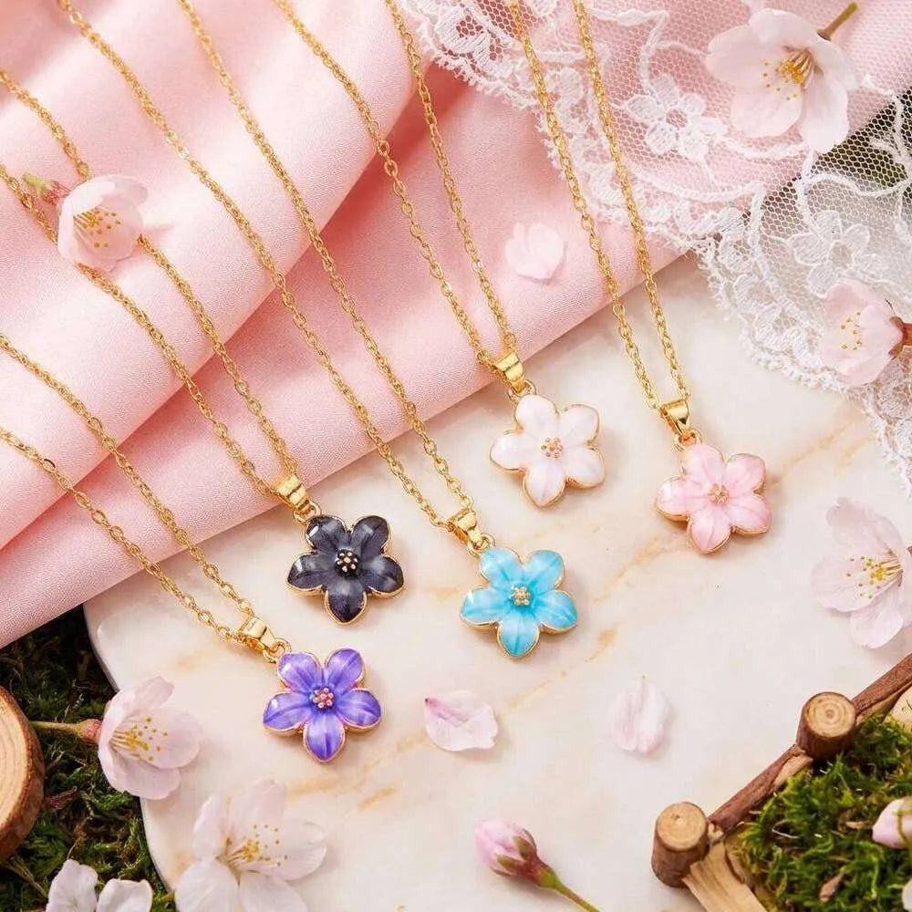 Collar de flor de cerezo 🌸