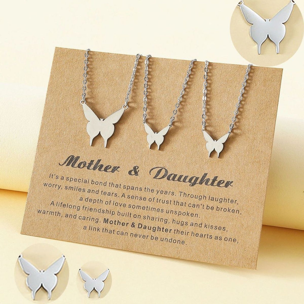 Mother and daughter necklaces 🦋