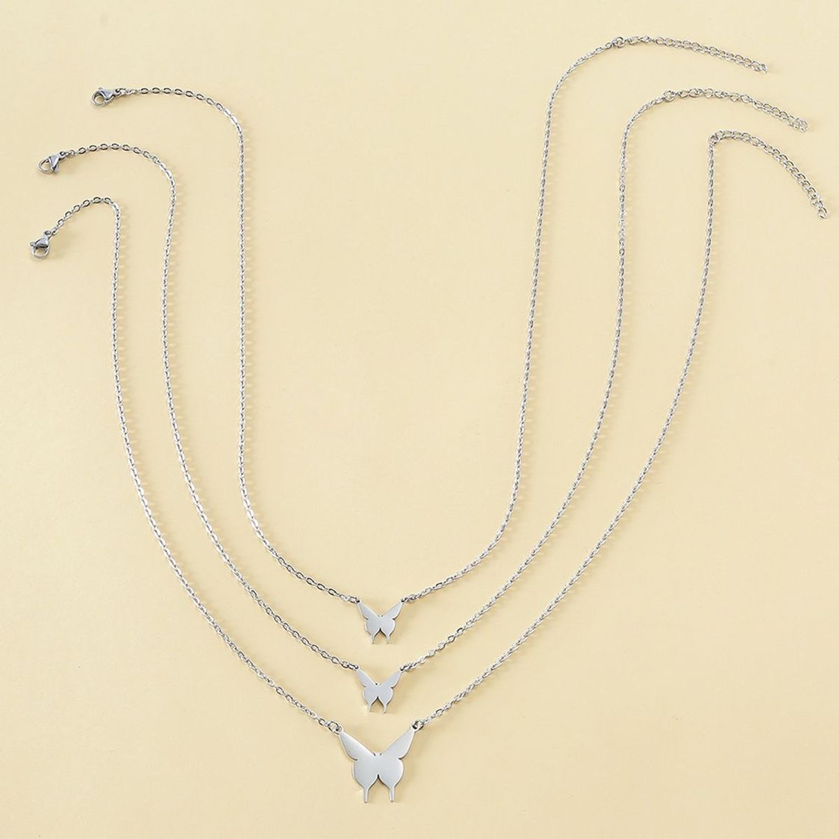 Mother and daughter necklaces 🦋