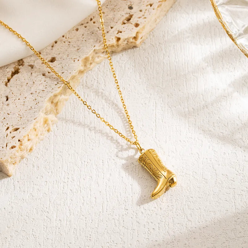 Cowgirl necklace 🤠