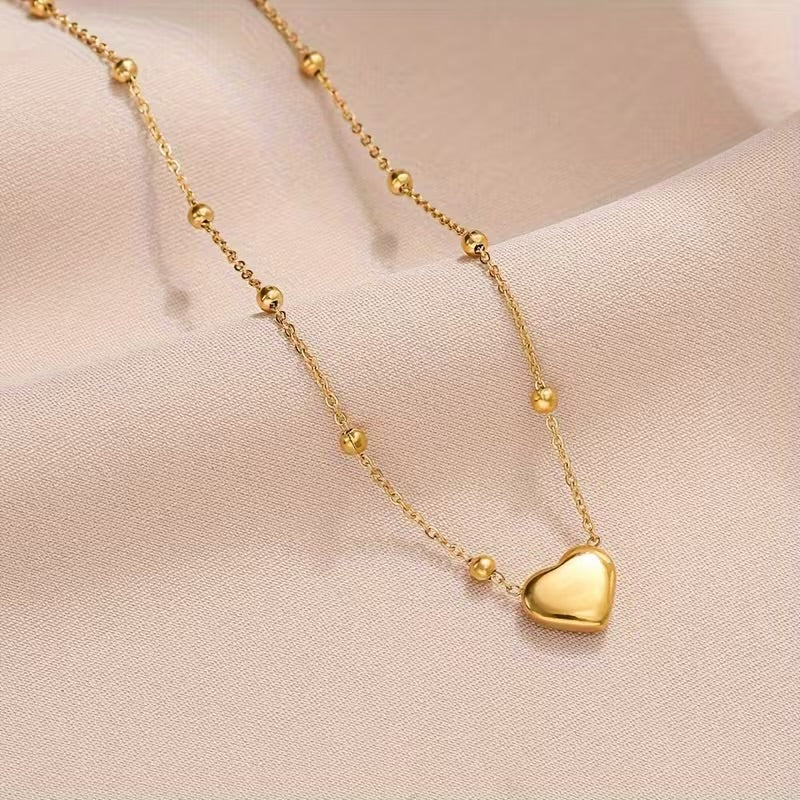 Carla necklace 🤍