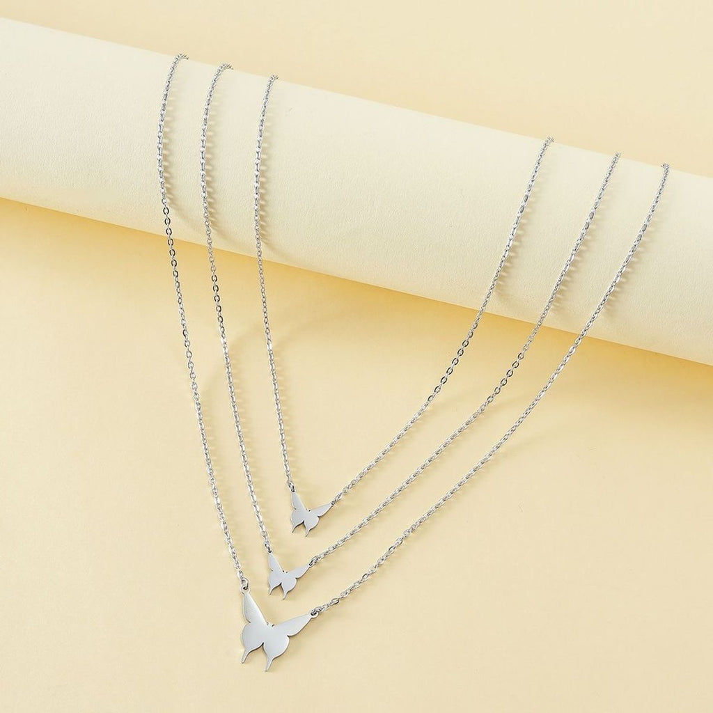 Mother and daughter necklaces 🦋