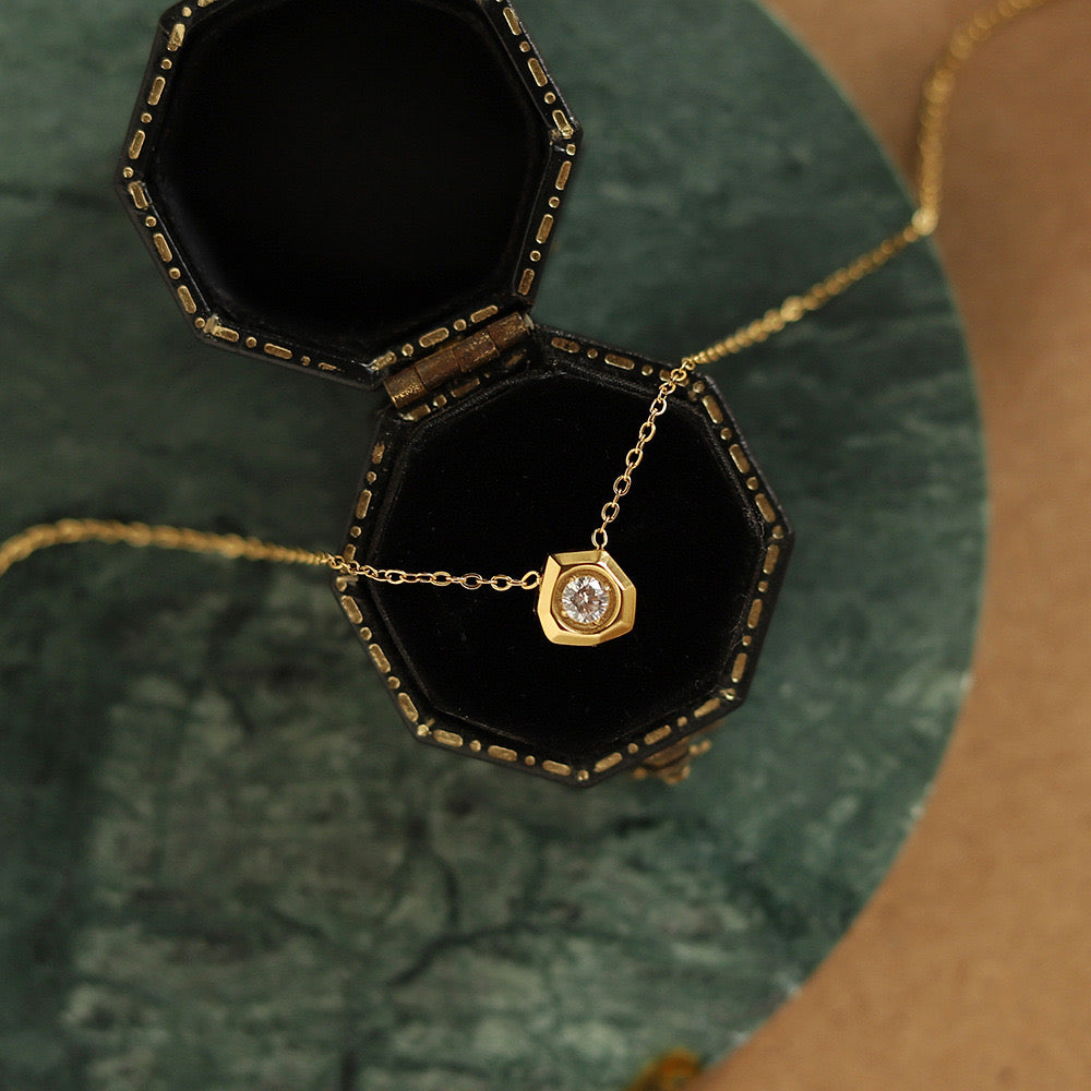 Minimalist necklace 🤍