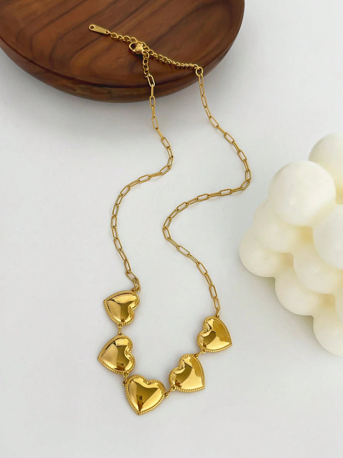 Golden heart necklace✨