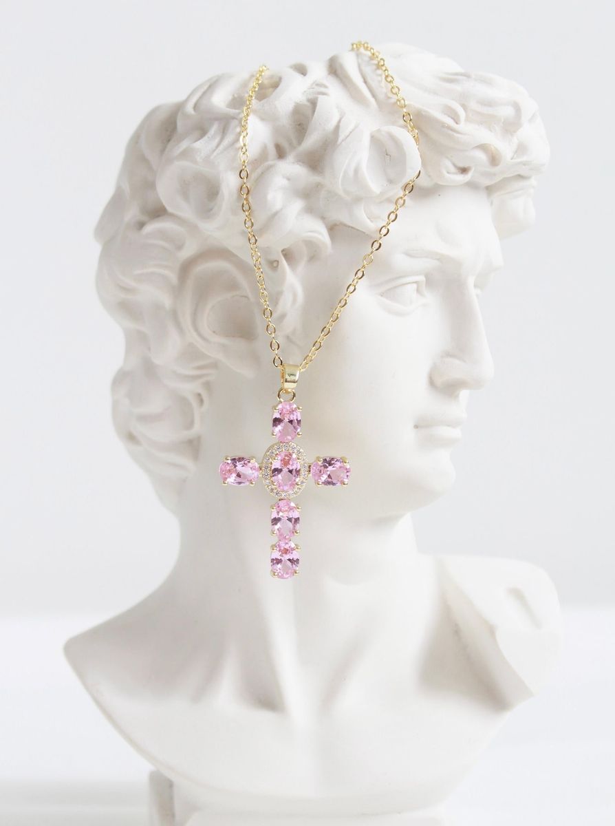 Collar de cruz rosa 🩷