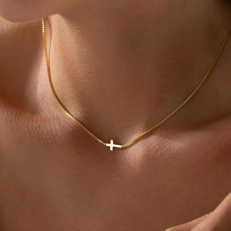 Collar de cruz ✨
