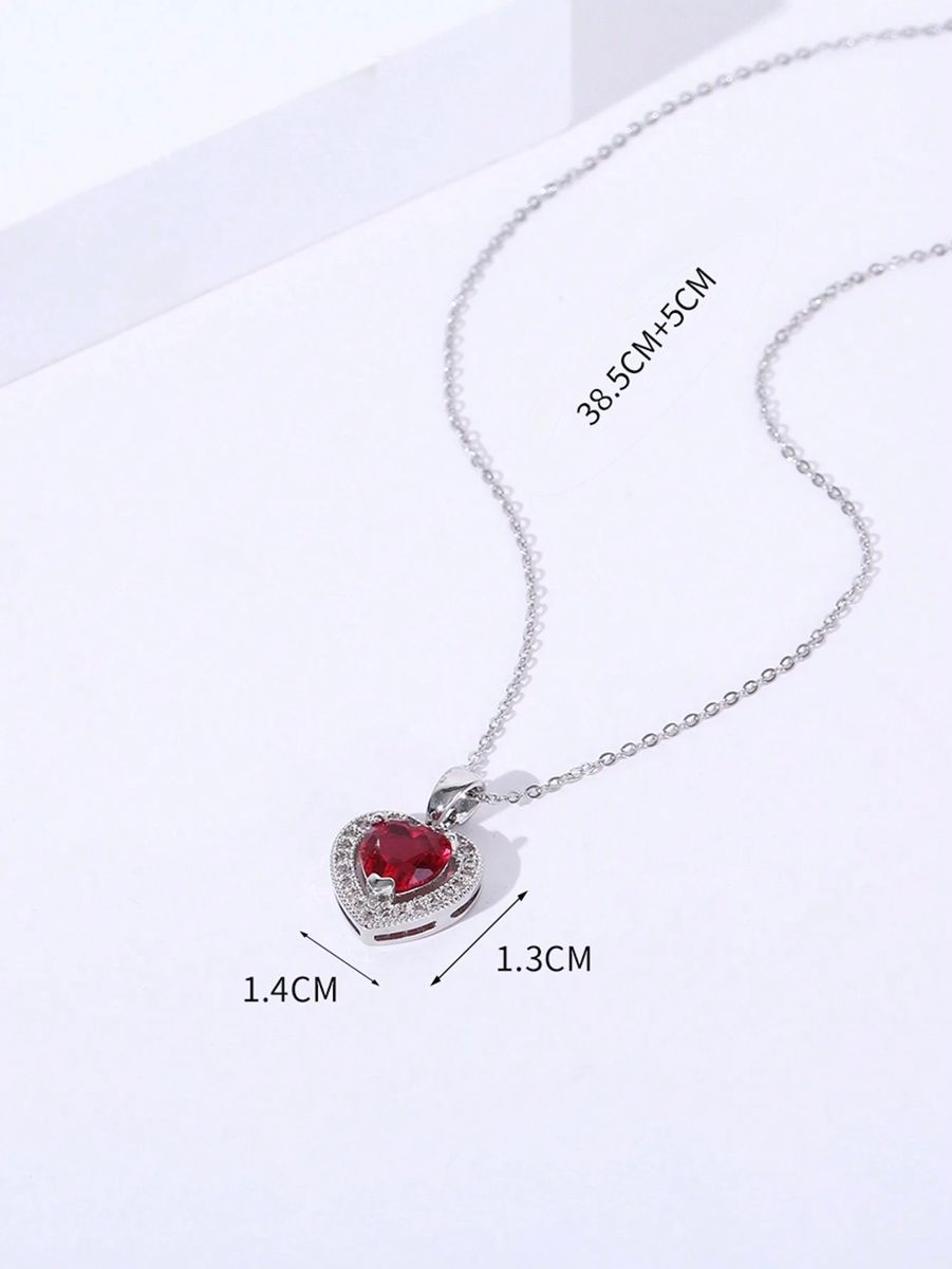 Red heart necklace ♥️