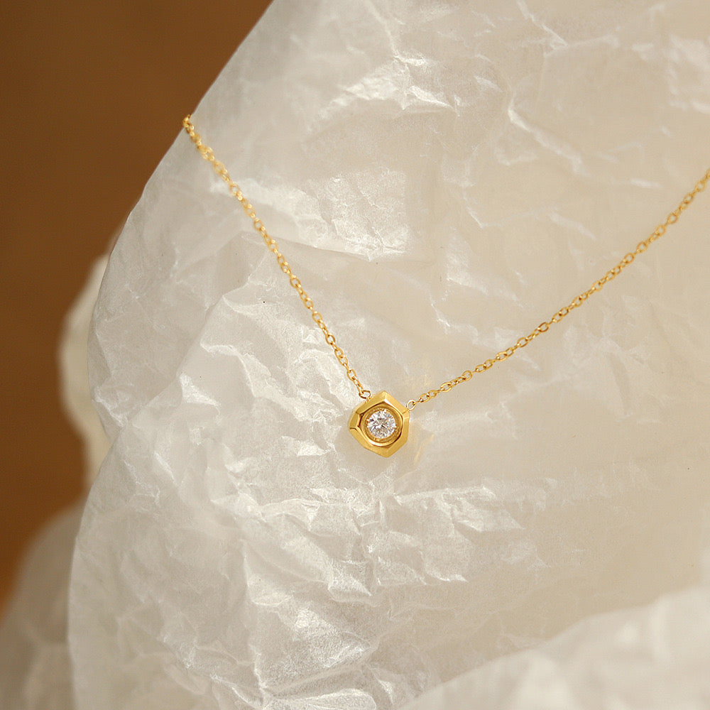 Minimalist necklace 🤍