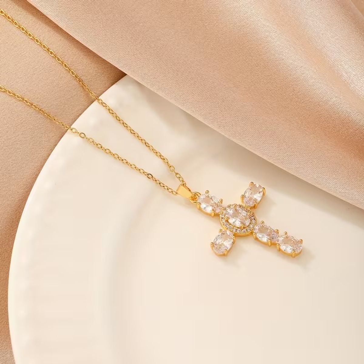 Collar de cruz ✨