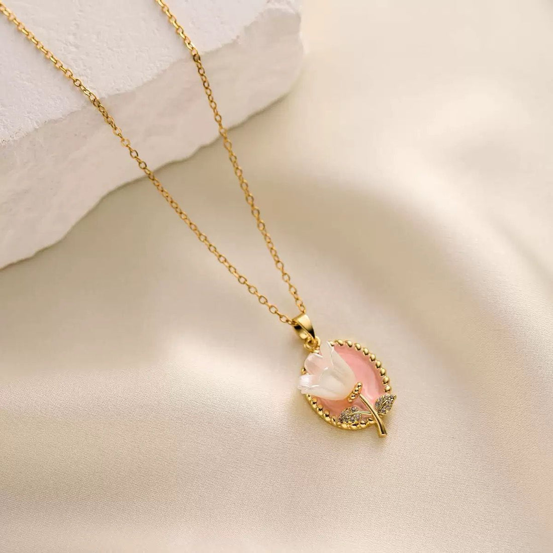 Collar de tulipán vintage 🌷