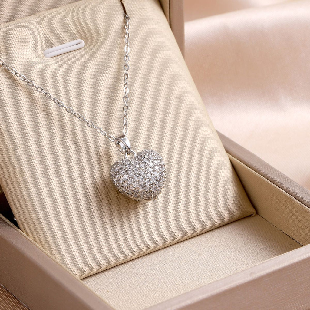 Ballon heart necklace 🤍
