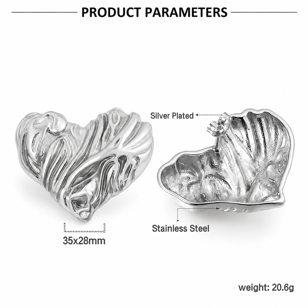 Big heart earrings 🤍
